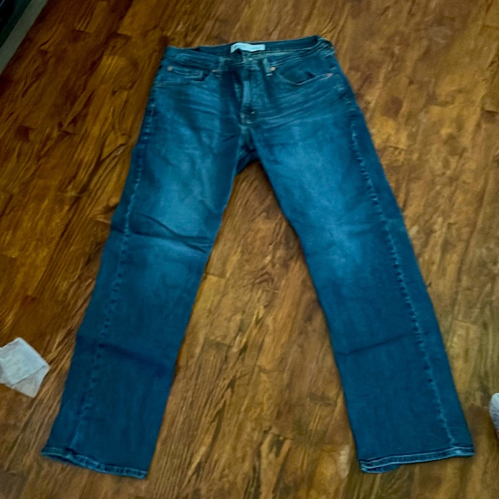 Mens Levi signature jeans size 34/32